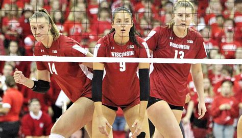 wisconsin volleyball team uncencored|UW addresses leaked women’s volleyball photos